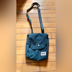 Brand NEW never used  Duluth Trading Co Teal Crossbody